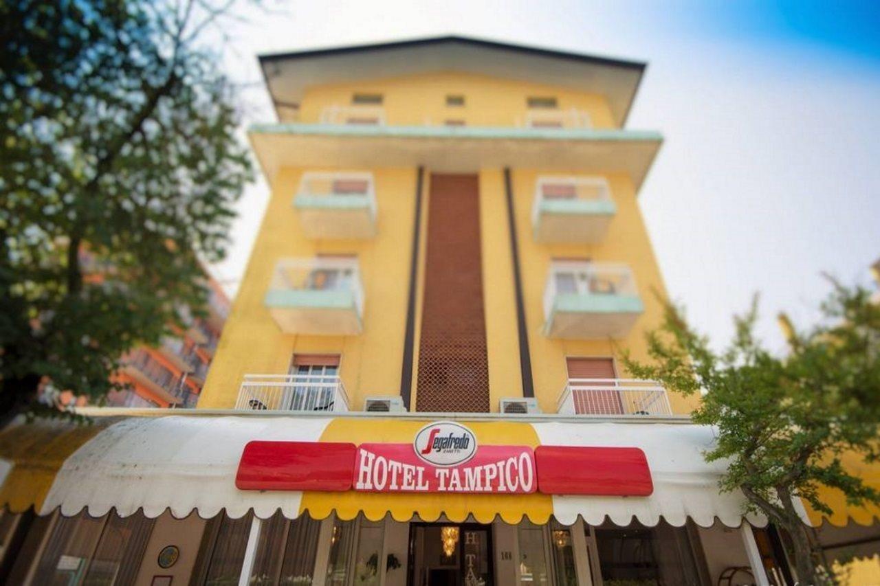 Hotel Tampico Lido di Jesolo Esterno foto